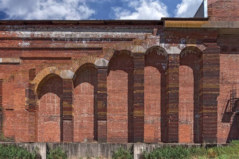 Detailed view of the masonry of the Congress Hall in the courtyard, unfinished National Socialist