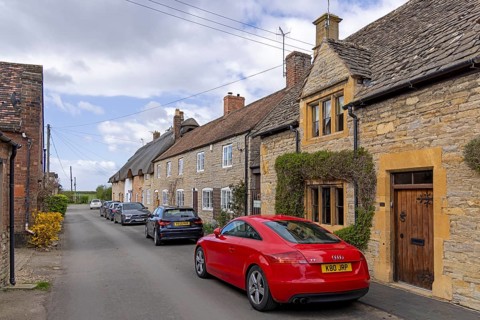 Road, cars, houses, Cotswold Stone, Bretforton, The Cotswolds, England, United Kingdom