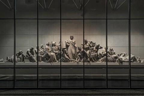 Rietschelgiebel am Burgtheater, group of figures Allegory of Tragedy, work created in 1840 by