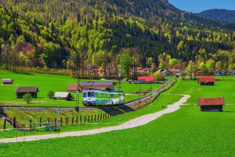 Zahnradbahn der Bayerische Zugspitzbahn, Garmisch-Partenkirchen, Loisachtal, Werdenfelser Land,