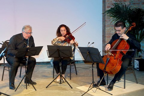 Claudio Mansutti (clarinet), Maria Ronchini (viola), Pierluigi Ruggiero (cello, artistic director),