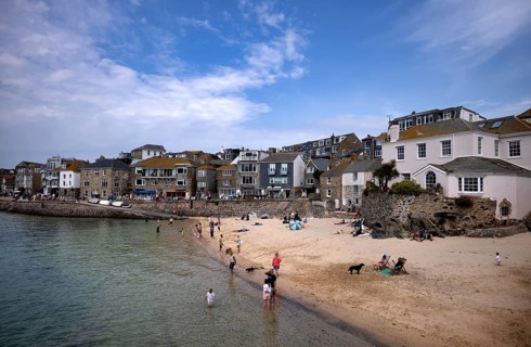 People bathing, relaxing, beach, city beach, St Ives, Cornwall, England, Great Britain, Great