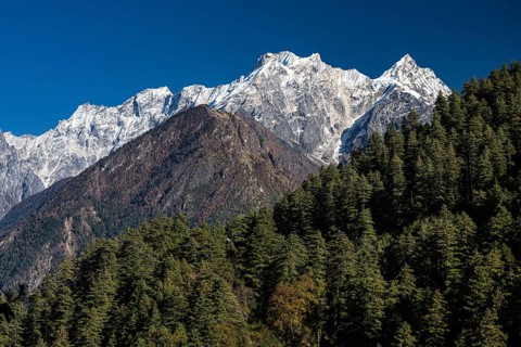 Snow-capped mountains of the Siringi Himal mountain range, Tsum Valley, Himalayas, Nepal