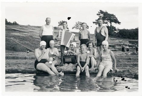 Bathing, swimwear, leisure, summer, woman, men, boys, children, group of people in bathing suits