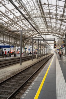 Travelers, train station, Salzburg, Salzburger Land, Austria