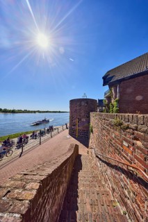 Rhine river, waterfront, footpath and cycle path, brick wall, brick brick staircase, metal railing,