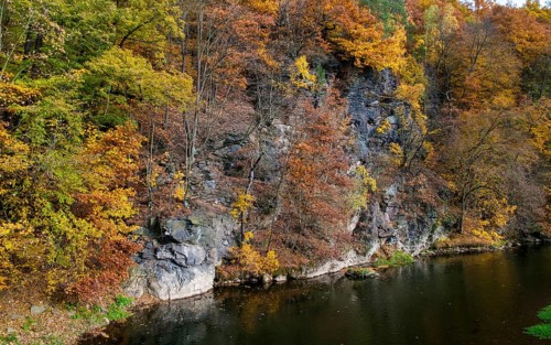 Germany, Greiz, Rothental Alps, Thuringia, Thuringia, Weiße Elster, Autumn, Elstertal, rocks,