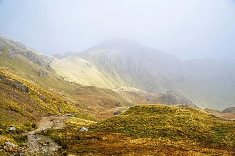 Pyg Track over Llyn Llydaw lake, Pen-y-Pass, mountain pass, Snowdonia, Gwynedd, north-west Wales,