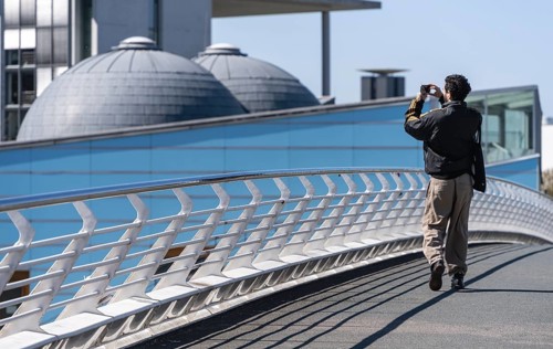 Crown Prince Bridge with a view of the roof of the kindergarten for members of the Bundestag,