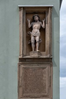 Chistus figure at a residential building, Michaelsberg, Bamberg, Upper Franconia, Bavaria, Germany