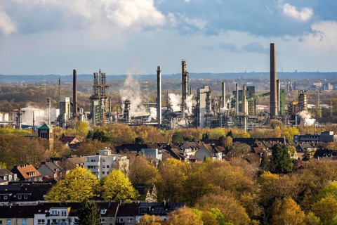 Ruhr Oel GmbH, BP Gelsenkirchen Refinery, in GE-Horst, production of products from mineral oil,