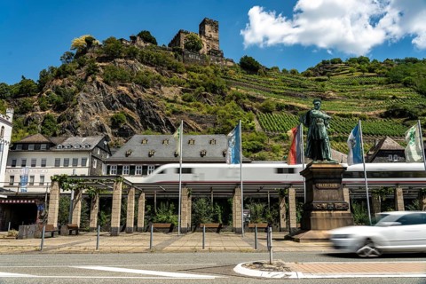 ICE on the right bank of the Rhine between Rüdesheim and Koblenz, one of the busiest railway lines