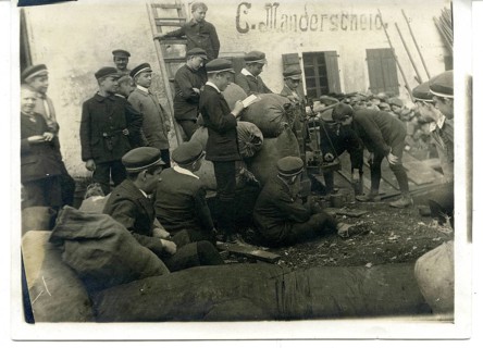 Students collecting leaves, working, assisting, Germany, around 1916