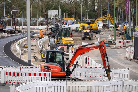 Large construction site in the city center of Essen, the large intersection of Hollesstraße and