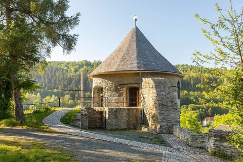 Starvation tower of the ruins of Elsterberg Castle, Vogtland, Saxony, Germany