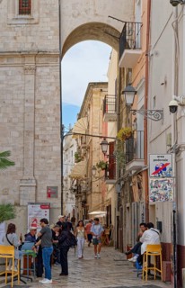 Lively pedestrian zone in Bari Veccia, the old town of the southern Italian city of Bari. Bari,