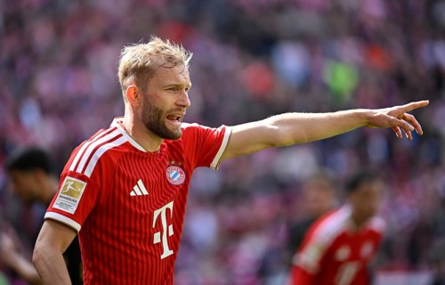 Konrad Laimer FC Bayern Munich FCB (27) Gesture Gesture Football Bundesliga, Allianz Arena, Munich,