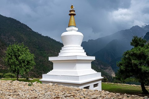 Buddhist stupa, also choertes, Buddhist building for the safekeeping of relics, Himalayas, Humla