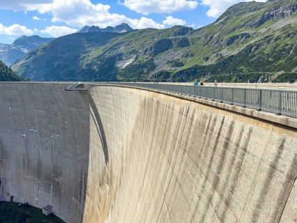 View of 200 meter high Kölnbreinsperre dam with airwalk viewing platform, Maltatal, Carinthia,
