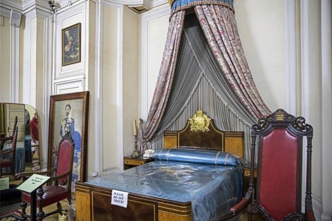 Bed in bedroom of former emperor Haile Selassie I in the Ethnological Museum in the city Addis