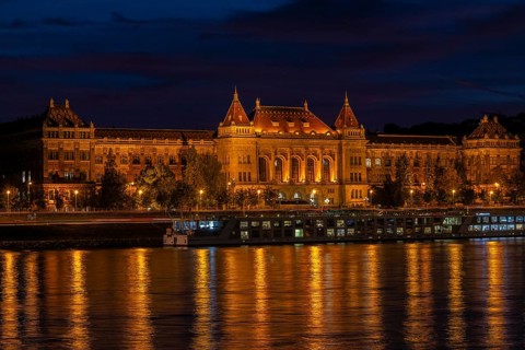 Budapest by night, University, Hungary