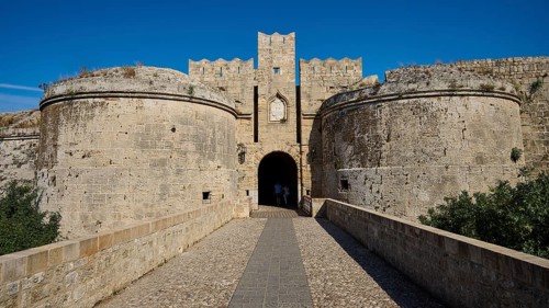 Emery d 'Amboise Tor, city wall of Rhodes, entrance of a medieval fortress with massive stone walls