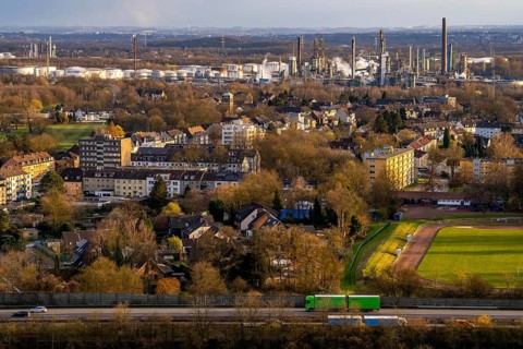 Ruhr Öl GmbH, BP Gelsenkirchen refinery, in GE-Horst, production of products from mineral oil,