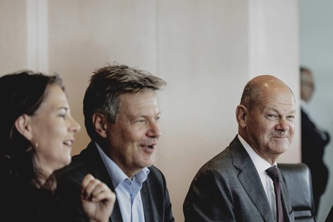 (R-L) Olaf Scholz (SPD), Federal Chancellor, Robert Habeck (Alliance 90/The Greens), Federal