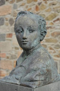 Georg Büchner sculpture by Karl-Henning Seemann 2016, bust, memorial, Gießener Köpfe, Old Castle,