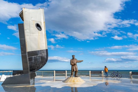 Monument to Captain Luis Pardo Villalón, saviour of the expedition of explorer Ernest Shackleton,