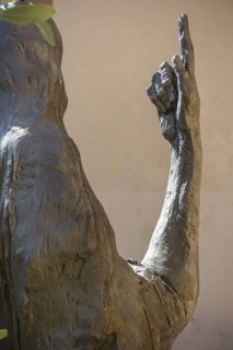 Detail statue of Leonardo da Vinci by Chinese artist Wu Weishan, Vinci, Metropolitan City of