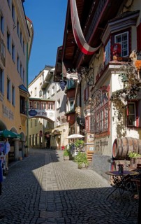 Alley in the historic centre of Kufstein with the Auracher Löchl restaurant, where the famous