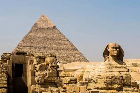 Sphinx and pyramid, Giza pyramids, UNESCO World Heritage Site, Giza, Cairo, Egypt