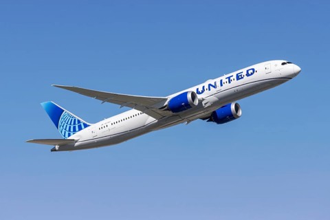 A United Airlines Boeing 787-9 Dreamliner aircraft with license plate N27997 at Frankfurt Airport,