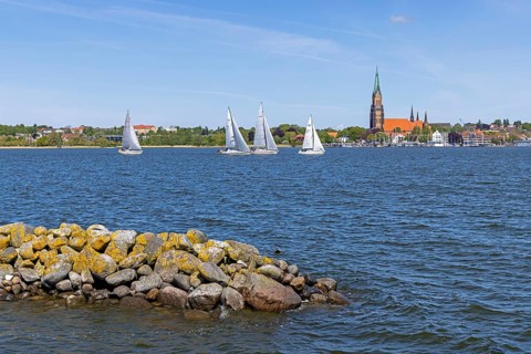 Church, St. Peter's Cathedral, sailboats, Schleswig, Schlei, Schleswig-Holstein, Germany