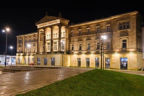 Central station, station building, night shot, Elberfeld, Wuppertal, North Rhine-Westphalia,