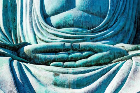Large Japanese-style bronze statue of the Great Buddha Daibutsu by Kamakura in the Wat Phra That