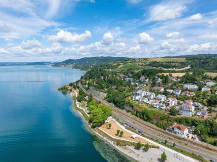 Aerial view of Lake Constance with the Landesgartenschaugelände and lakeside park, Goldbach,