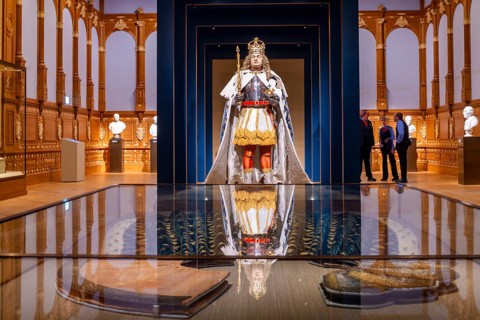 State Rooms in Dresden Residential Palace Historic banqueting halls in the north wing The