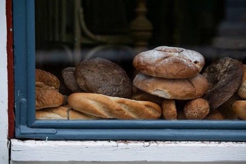 Fresh bread, display, shop window, bakery, Borgå, Porvoo, Finland