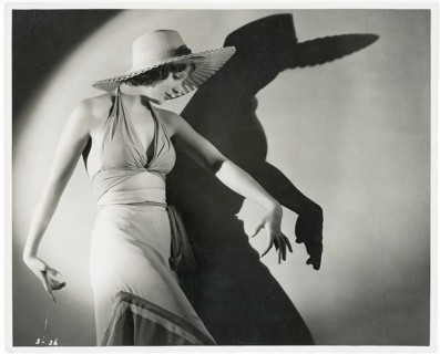 The Midshipmaid, Jessie Matthews, film, British, comedy, 1932, woman poses artistically in light,