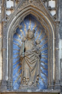 Madonna figure at Ponttor, Madonna with baby Jesus, stone figure, Ponttor, old town, Aachen, Eifel,