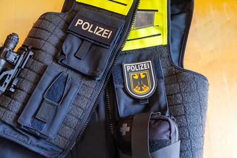 Uniform, national emblem and protective vest of the Federal Police. Symbolic photo. Stuttgart,