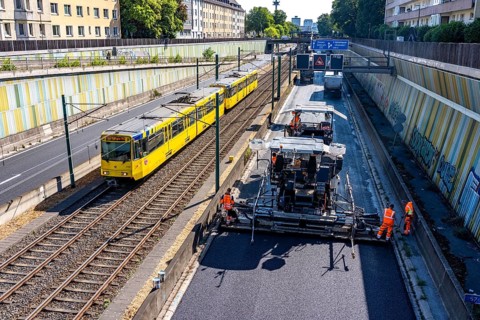 Rehabilitation of the A40 motorway between Mülheim-Winkhausen and Essen-Ost, the asphalt surface