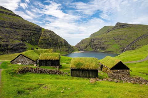 Traditional houses of Saksun, grass roof, Streymoy island, Faroe Islands, Denmark