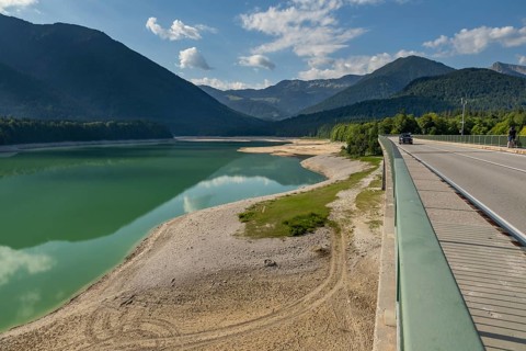 Lake, mountain lake, mountains, reflection, sunny, drought, low tide, drought, climate change, back