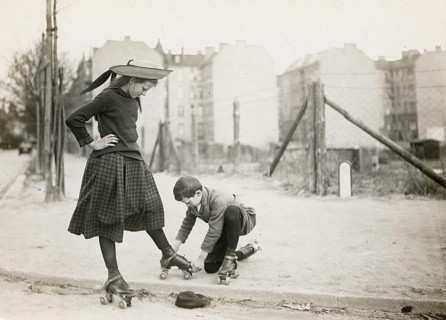 Berlin, skating, middle class, children, street, practice, help, free time, two children, one on