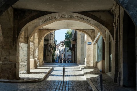 Villefranche de Rouergue. City of Art and History. The arcades of the bastide. Aveyron. Occitanie.