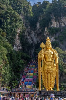 Statue of Hindu god Murugan, Tugu Dewa Muruga at entrance of the Batu caves, cave complex in