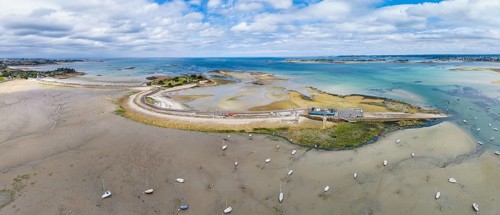 Aerial view, panorama of the peninsula, Îlot Sainte-Anne and the surrounding Wadden Sea landscape